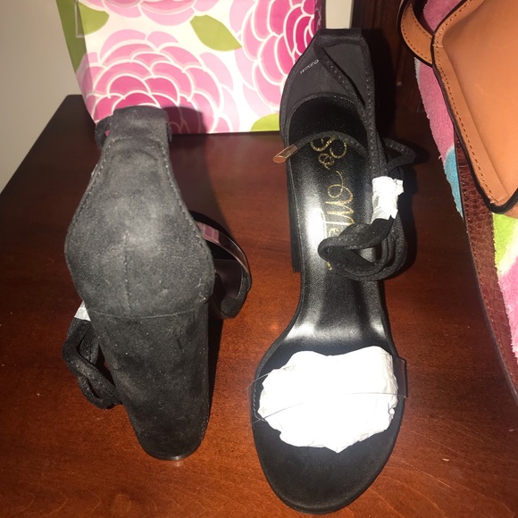 Fashion Nova heels - Picture 3 of 5